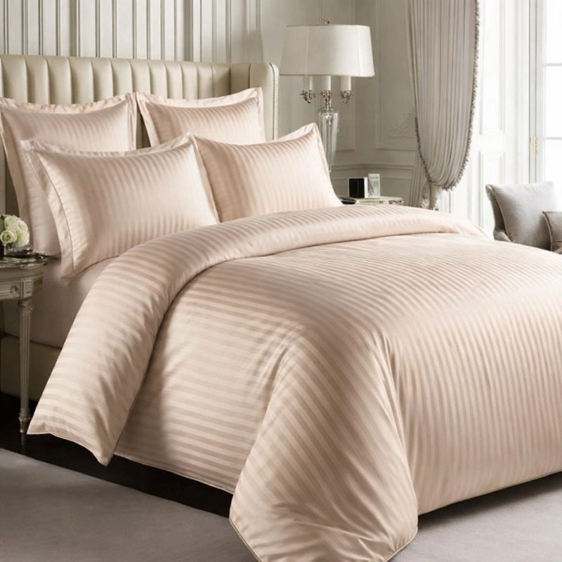 copy of Lenjerie de Pat, Bumbac Damasc 100%, 2 Persoane, 4 Piese King Size - Auriu